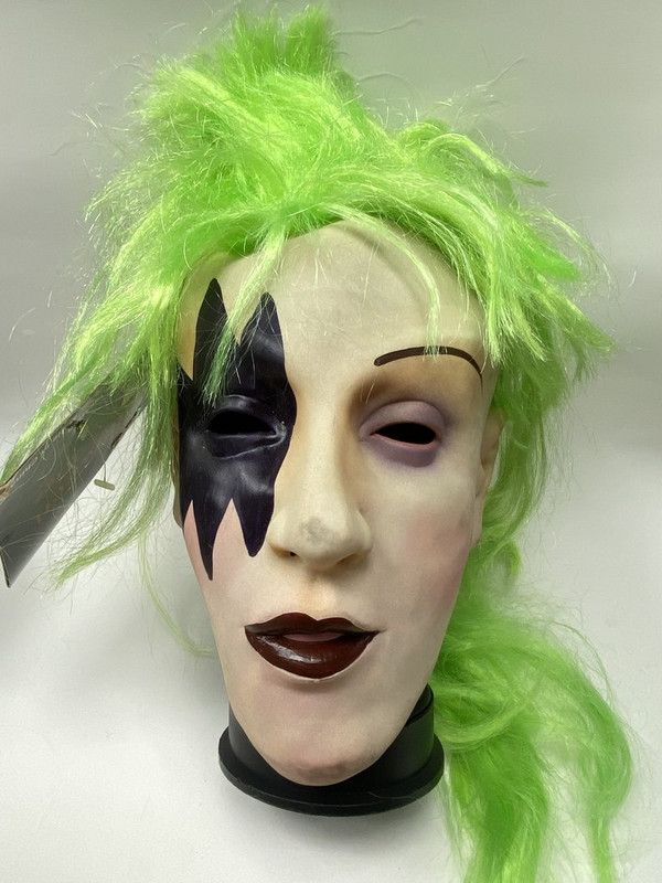 MASCARA LATEX KISS CABELLO VERDE