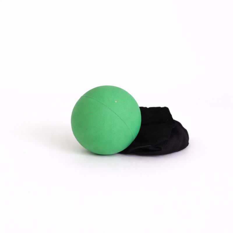 PELOTA DE GOMA CON MUÑEQUERA