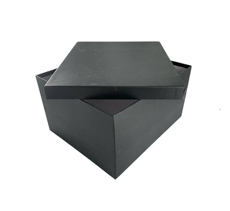CAJA DE REGALO UNICOLO NEGRO 24*19*13.5 CM
