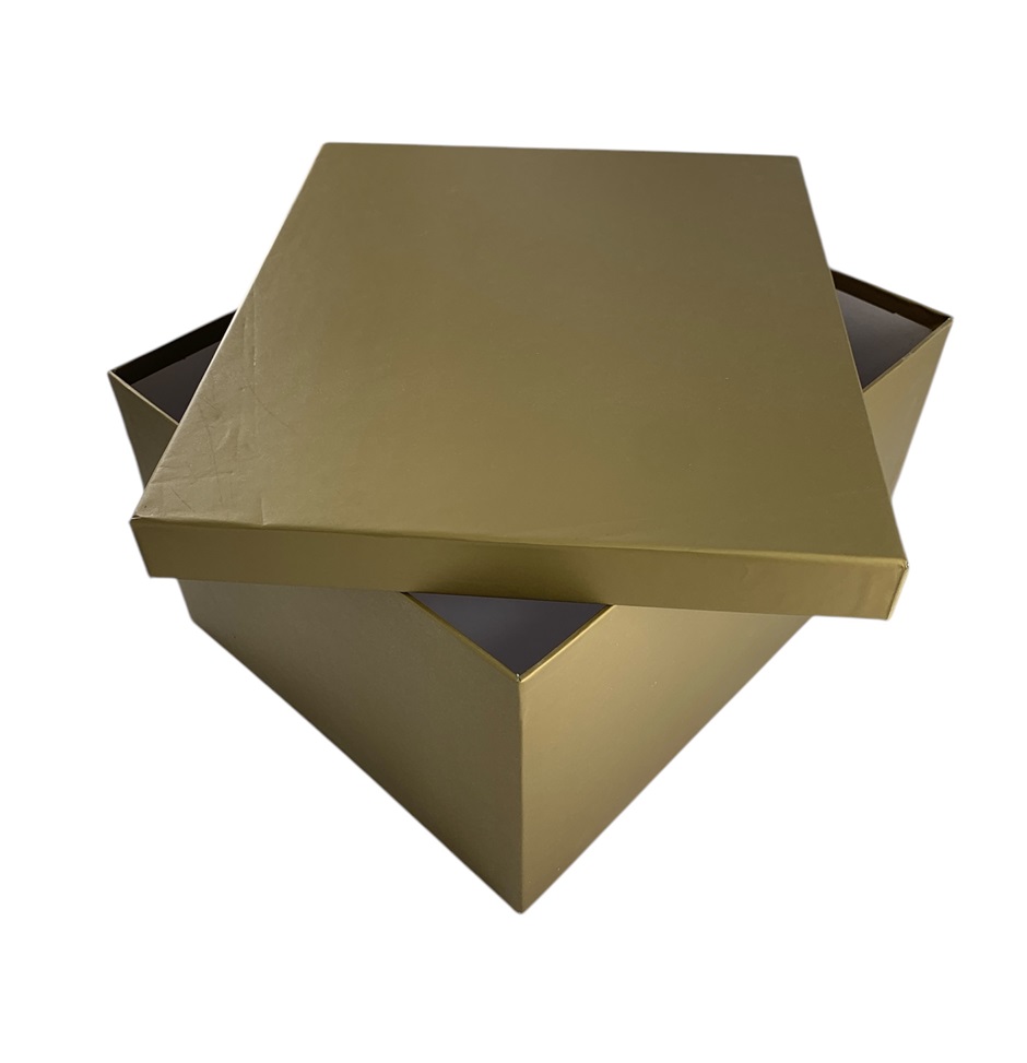 CAJA DE REGALO UNICOLOR DORADO 24*19*13.5 CM